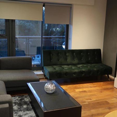 Immaculate 1-Bed Apartment In London Exteriör bild